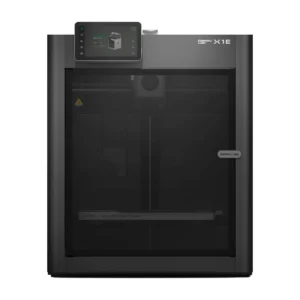 Bambu Lab X1E спереди: закрытый корпус со стеклянной дверью и сенсорным экраном