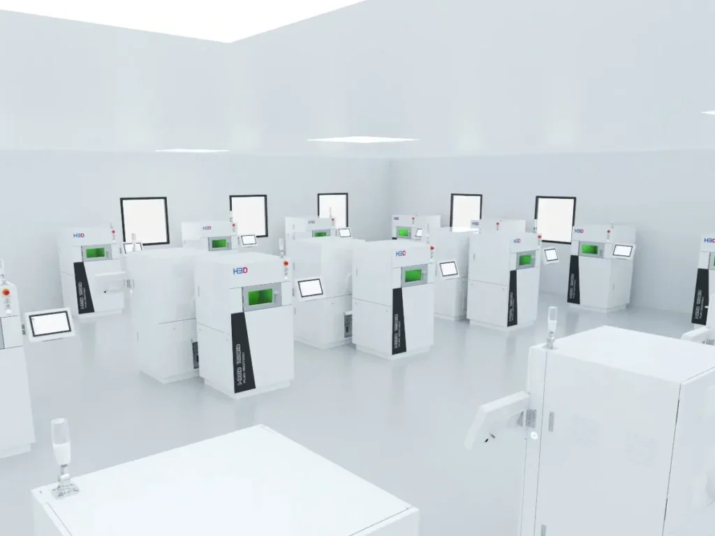 Несколько компактных 3D-принтеров HBD в зуботехнической лаборатории
