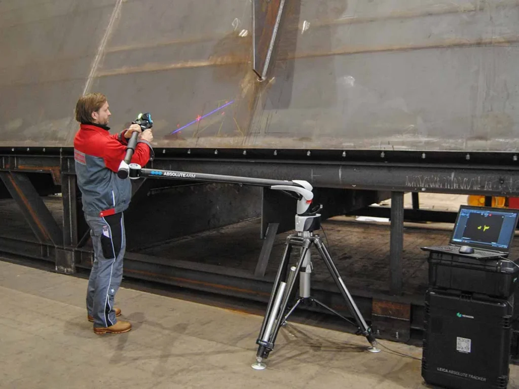 С измерительной рукой - Hexagon Absolute Scanner AS1-XL