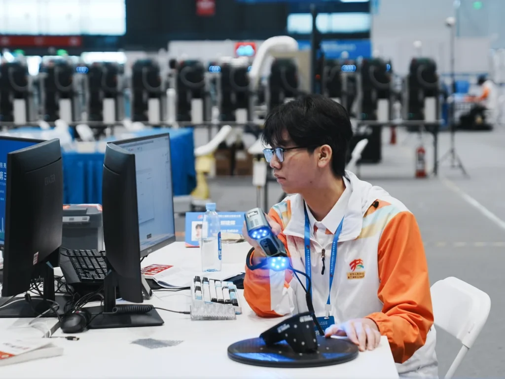 Чемпионаты WorldSkills - Shining 3D FreeScan Combo