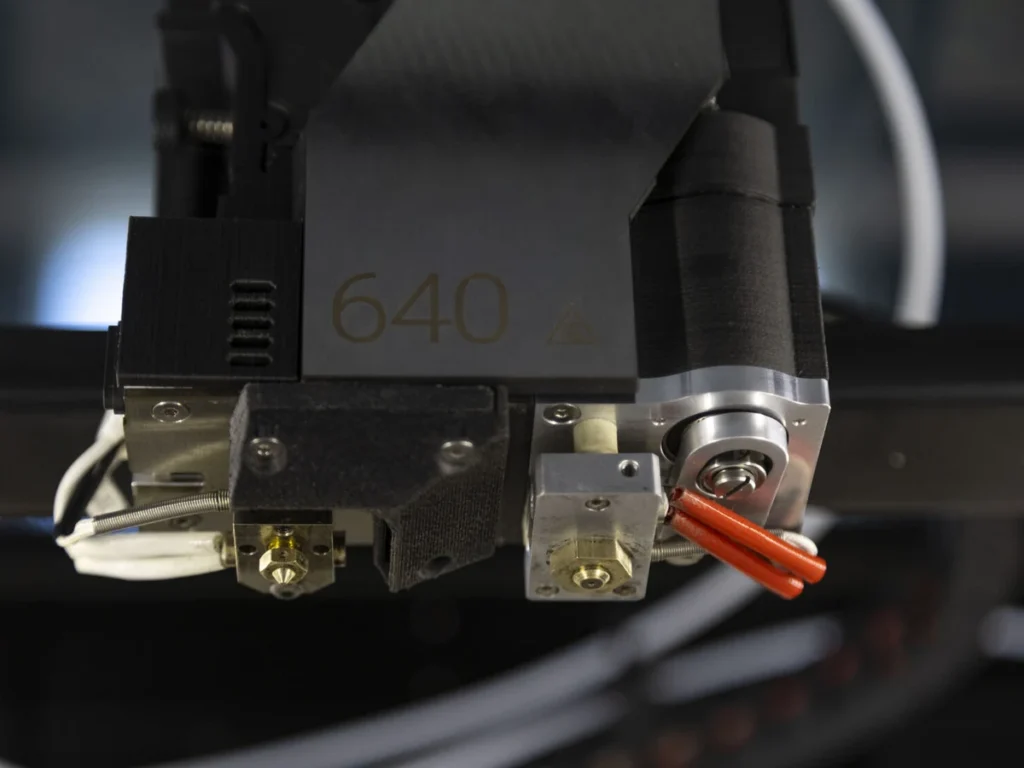 Головка серии 640 - Stereotech 640 Hybrid